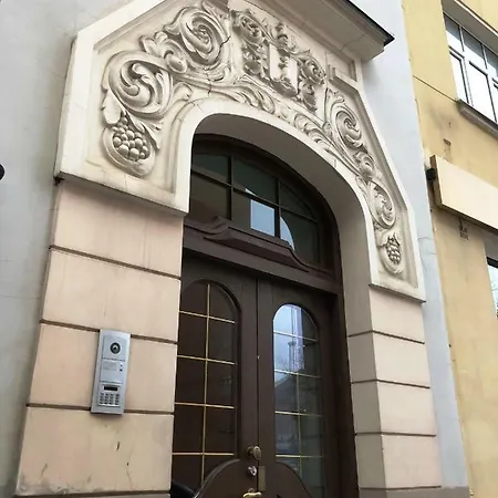 Comfy Peitavas Street