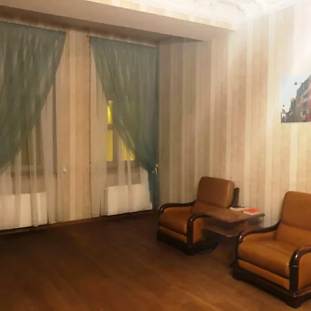 Comfy Peitavas Street 아파트