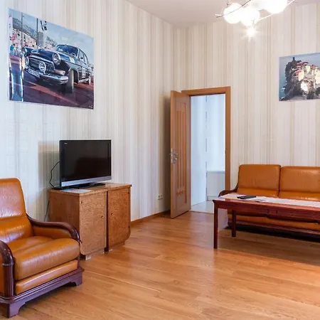Comfy Peitavas Street 아파트 *